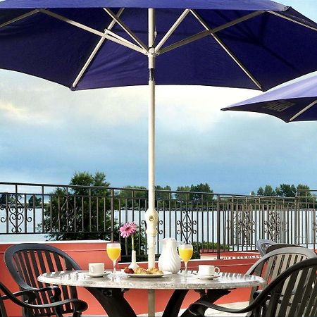 Four Points By Sheraton Toronto Lakeshore Restaurante foto